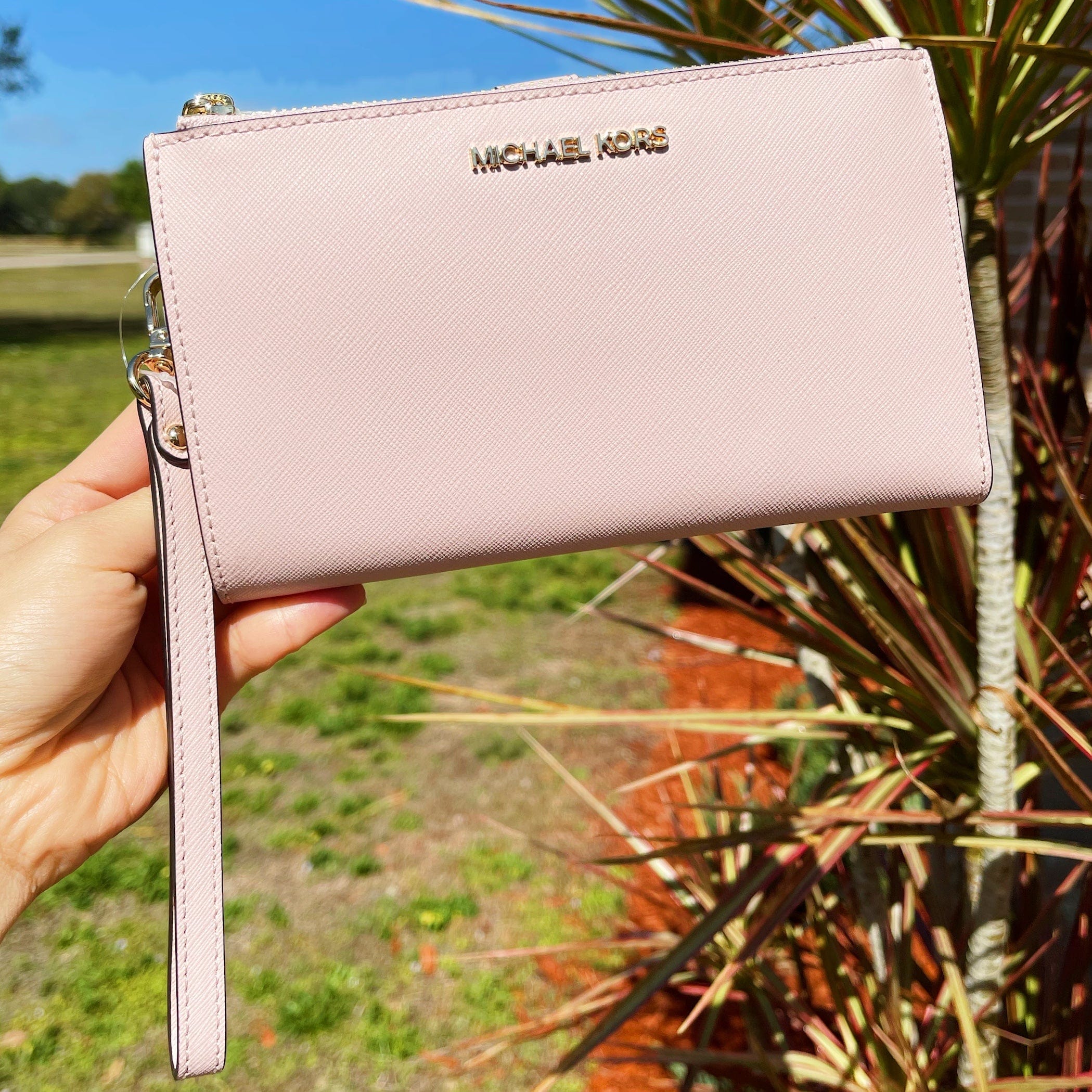 Mk jet set travel double zip wristlet Clearance